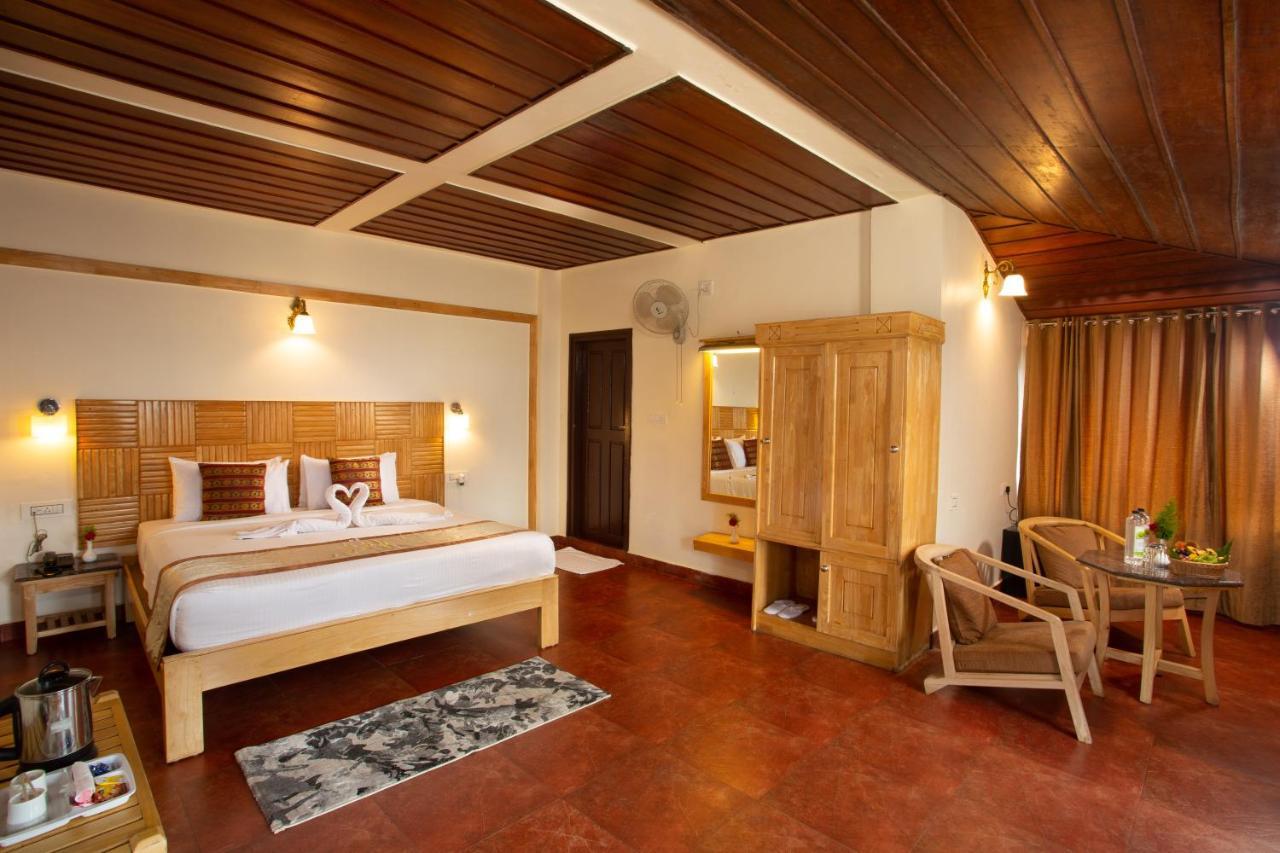 The Porcupine Castle Resort Madikeri Exterior photo